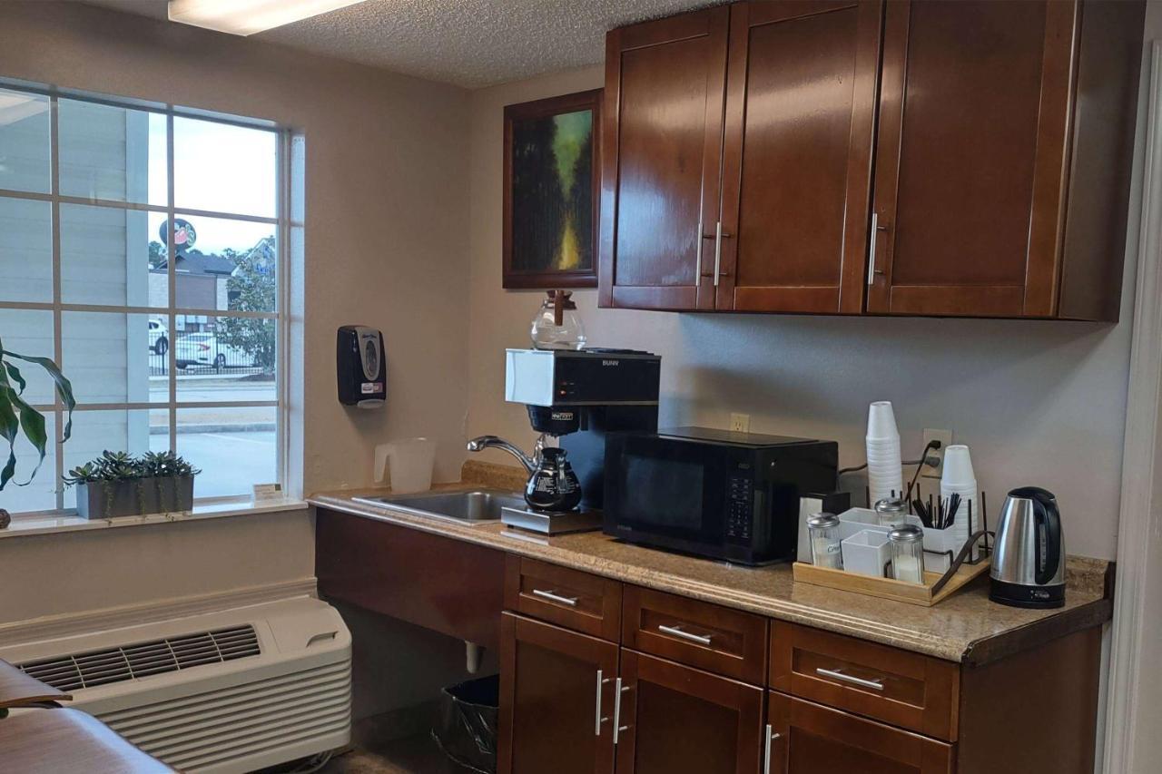 Carom Denham Springs-batonrouge 2*